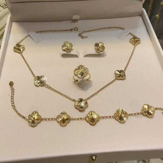 Van Cleef & Arpels Alhambra 18k Yellow Gold 4-Leaf Motif Jewelry Set
